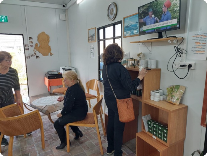רגע מהשטח ביערות מורינגה